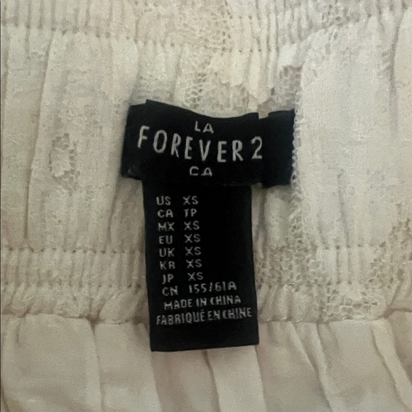 Lace Cream Skirt - Picture 2 of 4